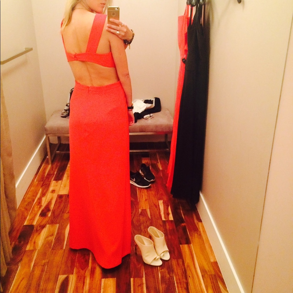 Red BCBG open back evening gown - Picture 2 of 7